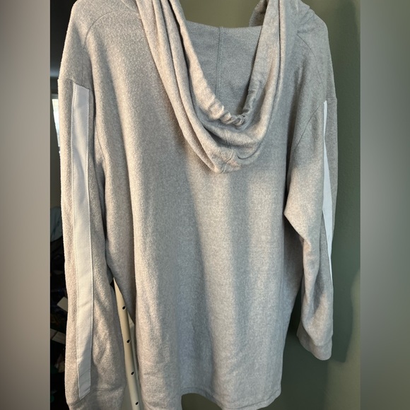 My style pull over sweater - 1X - Picture 2 of 6